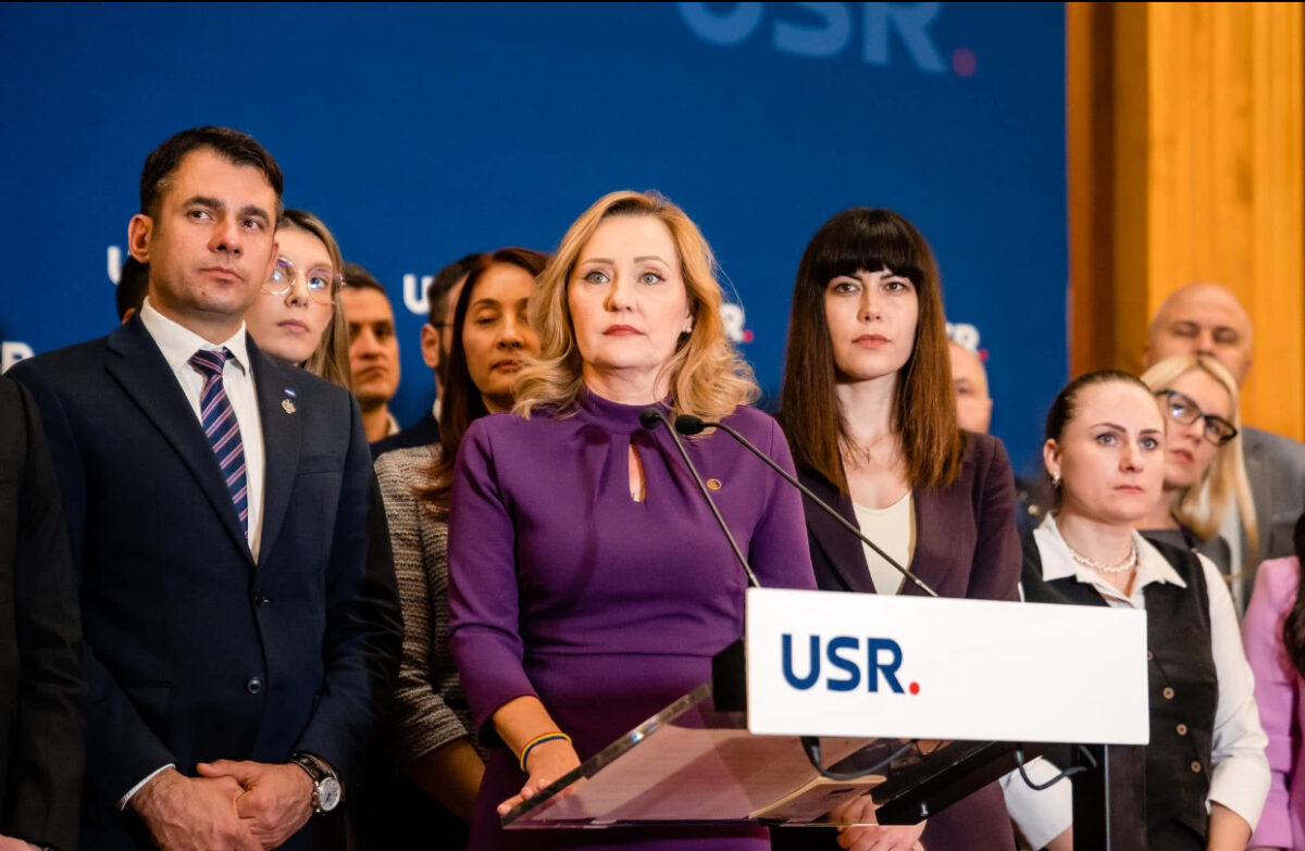USR, apropiere periculoasă de AUR