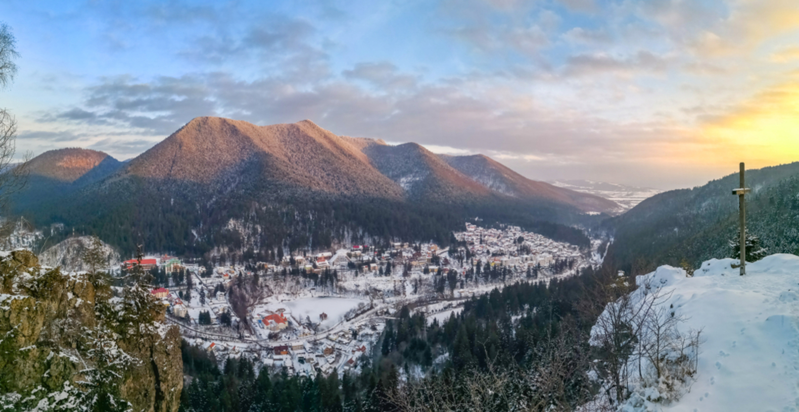 Satele din România unde credința învinge fibra optică și internetul este interzis, fiind privit ca „ochiul celui rău”