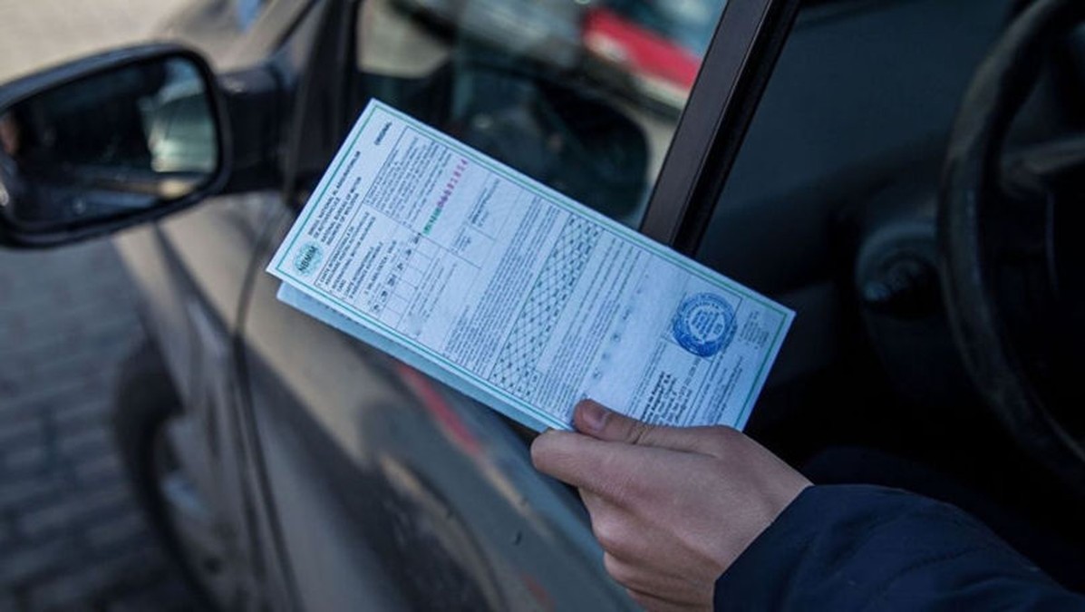 Certificatul „Carte Verde” se ieftinește. Cât vor plăti șoferii