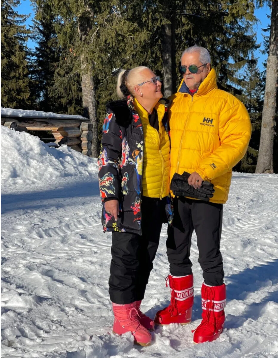 Adrian Năstase sărbătorește 40 de ani de căsătorie alături de soția sa