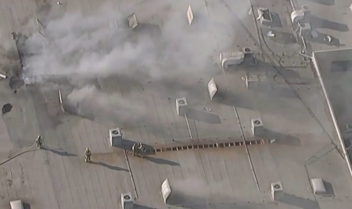 Tragedie aviatică în SUA. Avion prăbușit peste o clădire, în California