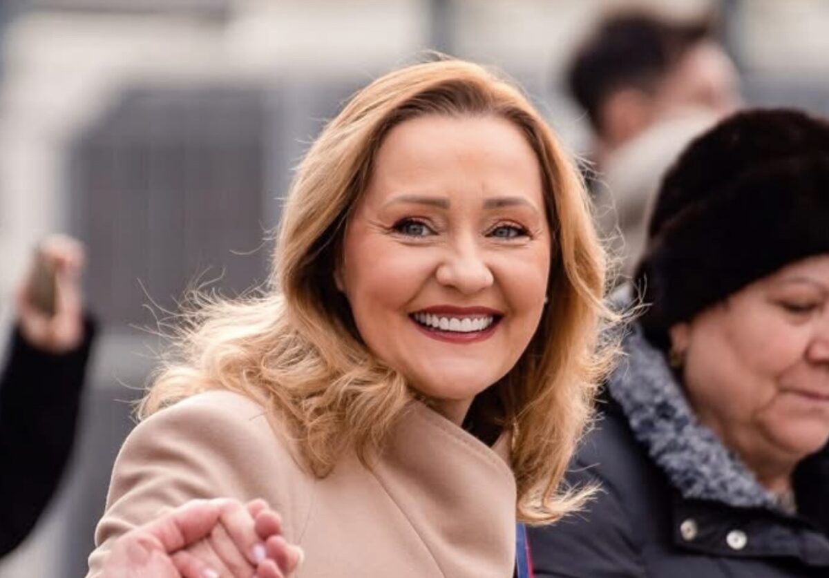 Elena Lasconi se visează în turul II și la Cotroceni