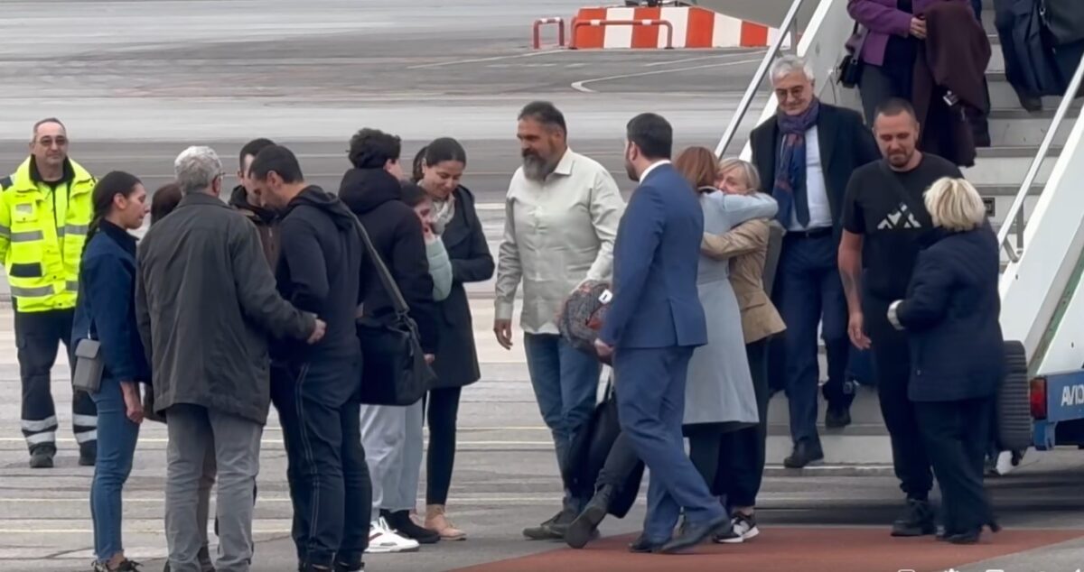 Marinarul român și colegii acestuia au ajuns la Sofia, după ce au fost eliberați de rebelii Houthi din Yemen