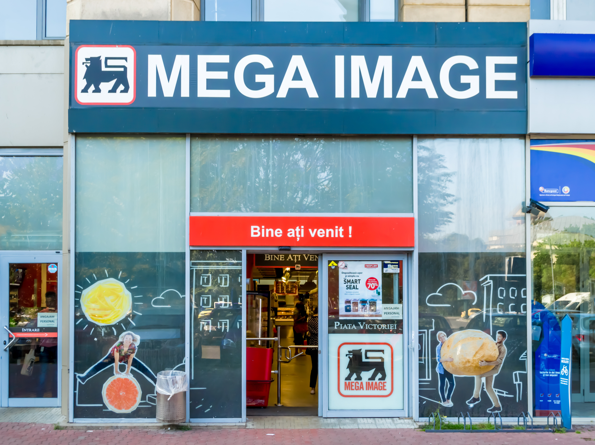 Un mare lanț de supermarketuri din România, ținta unui atac cibernetic. Ce trebuie să știe clienții