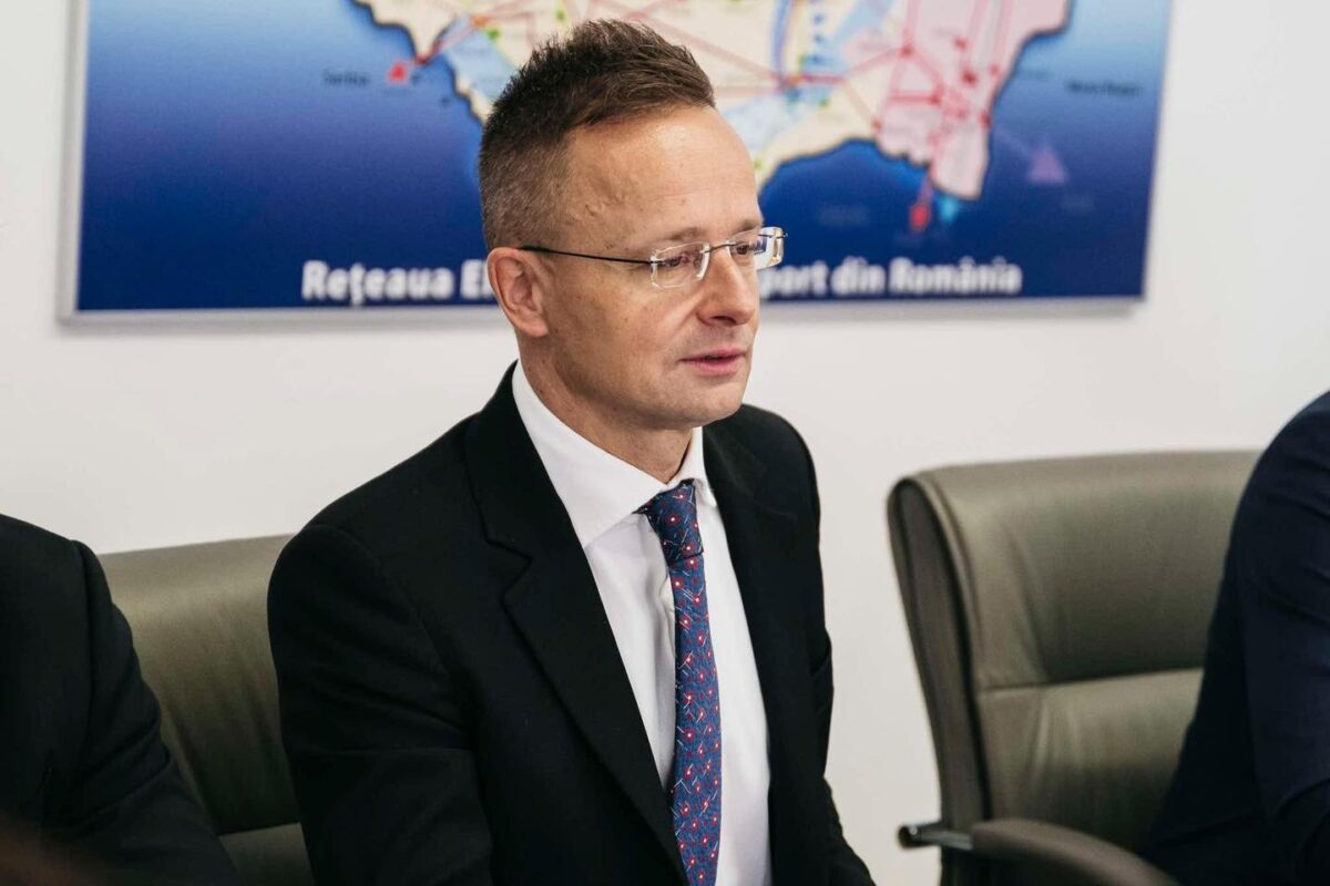 Péter Szijjártó vrea noi puncte de trecere a frontierei cu România