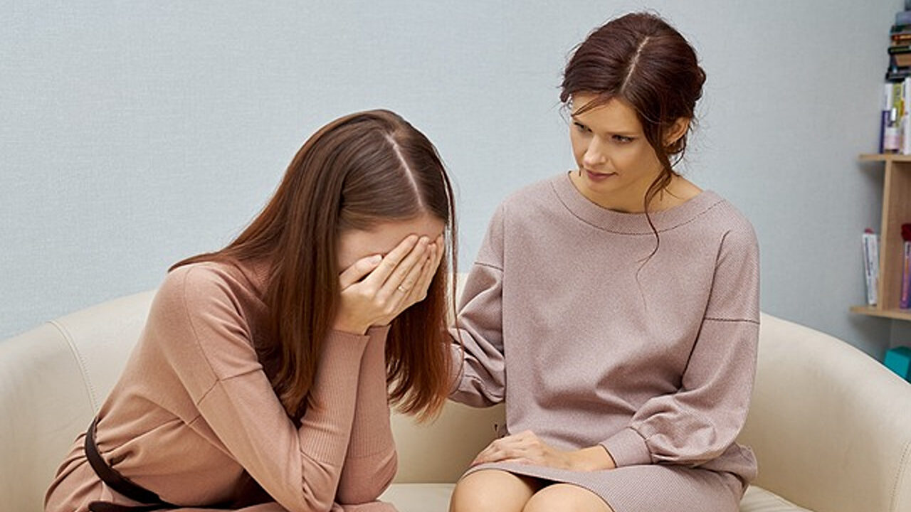 Cum se tratează bolile psihice în România comparativ cu alte țări. Este haos în spitale