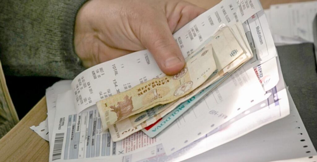 Cererile pentru compensații, procesate. Moldovenii își pot verifica ajutorul online