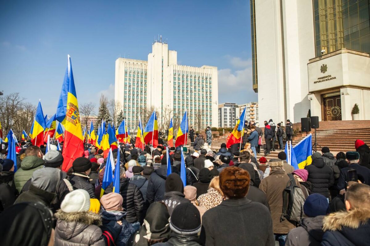 Mai multe manifestații ar putea fi interzise din motive de securitate națională
