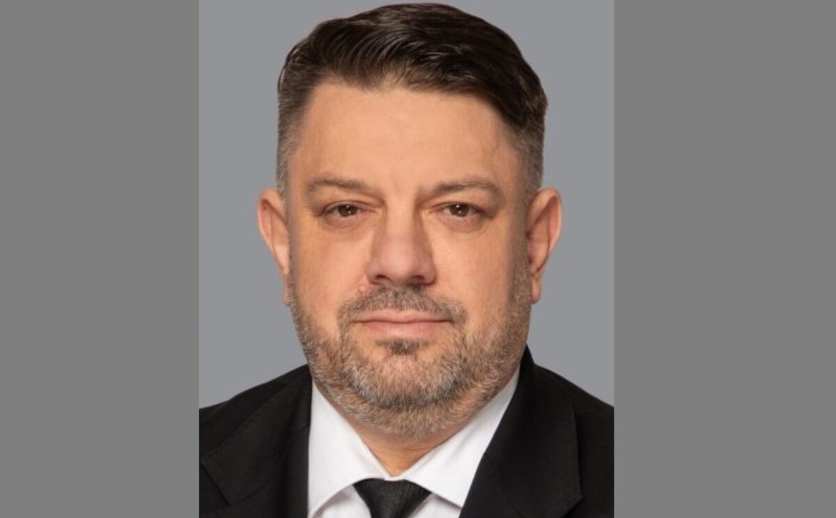 Un vicepremier din cabinetul GERB, în fruntea Partidului Socialist Bulgar