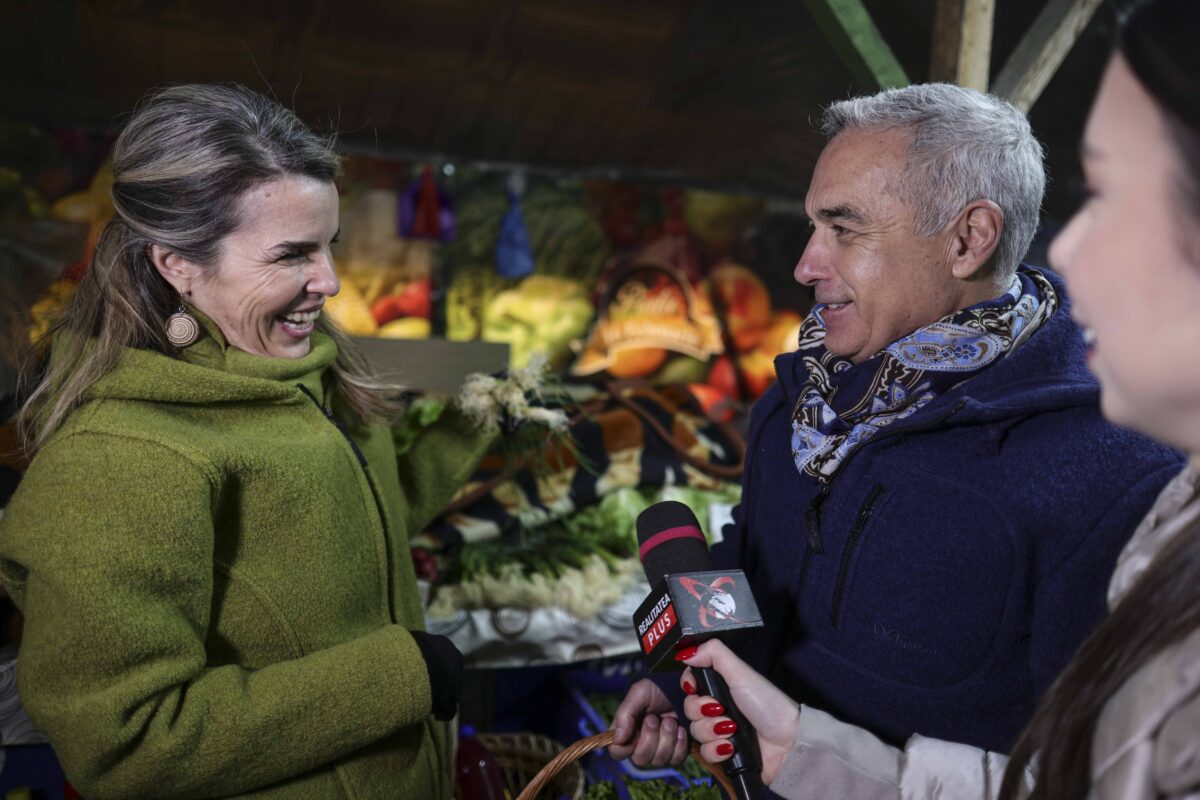 Soții Georgescu au boicotat supermarketurile îmbrăcați în haine de lux