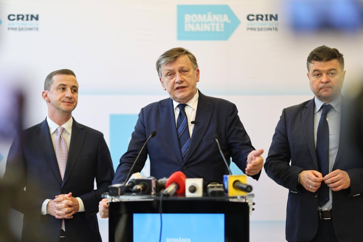 Antonescu despre Georgescu: Un mincinos, o stafie a fostei Securități