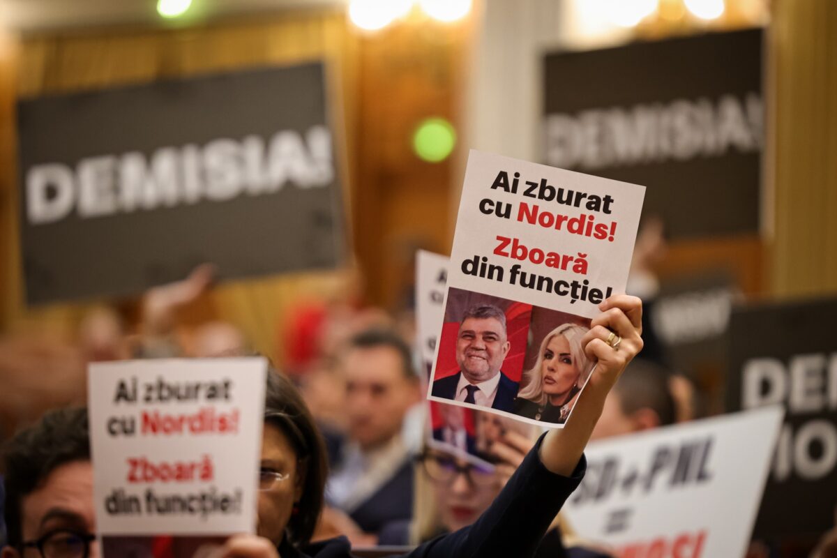 Dosarul Nordis. Proteste în Parlament: AUR cere demisia lui Marcel Ciolacu