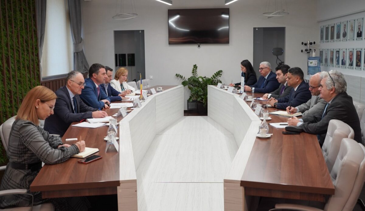 Ministrul Finanţelor, întâlnire cu şeful Băncii Mondiale. Ce riscă România