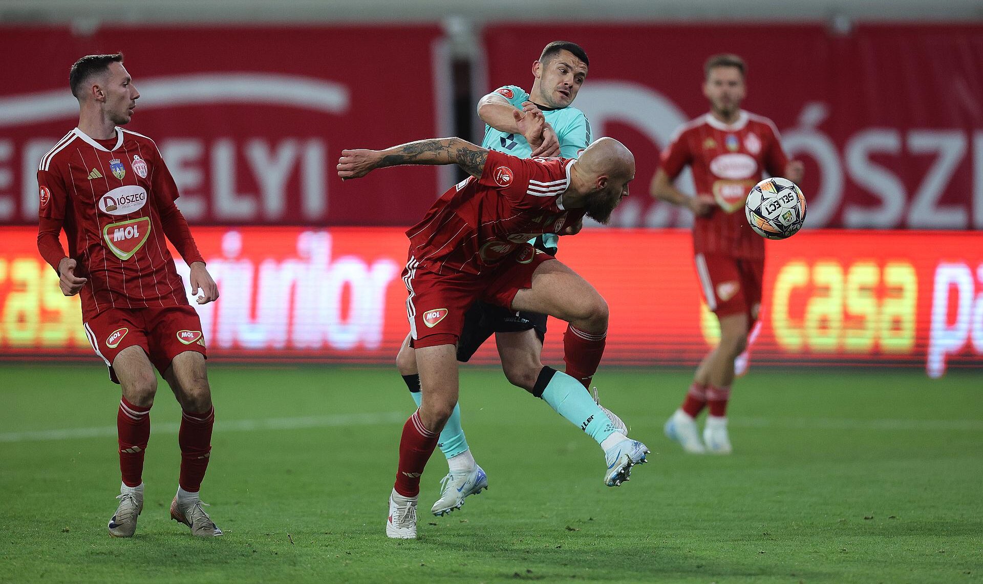 UTA Arad câștigă dramatic cu Hermannstadt în debutul play-out-ului Superligii