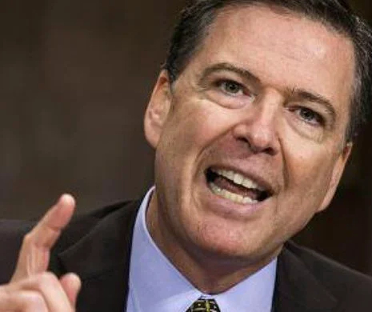 Fostul șef FBI James Comey va invoca libertatea de exprimare pentru amenințarea la adresa lui Trump