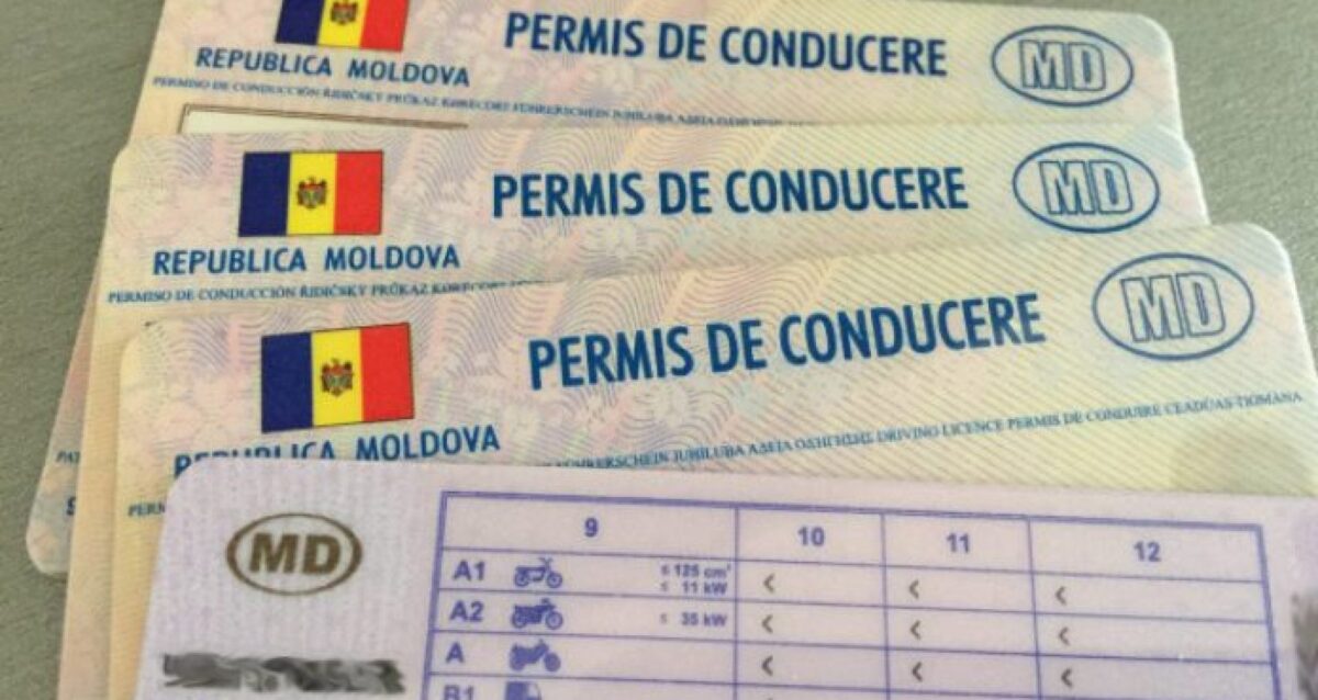 Nicușor Dan cere reexaminarea unei legi privind obținerea unor categorii de permise de conducere