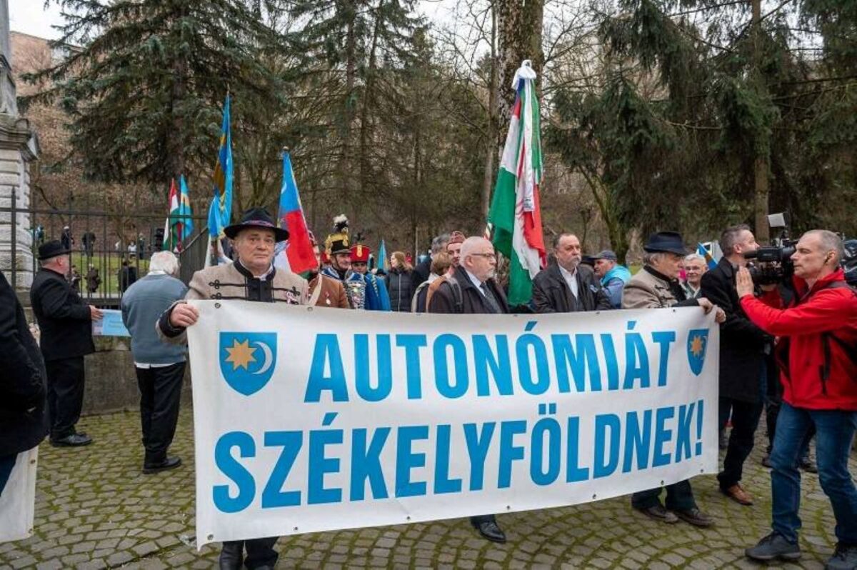 Legea autonomiei Ținutului Secuiesc revine în Parlament. Se cere extinderea drepturilor lingvistice