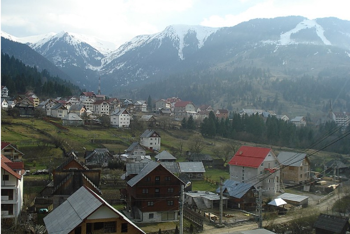 Locul ideal pentru Paști. Peisaje fabuloase, tradiții ancestrale și distracție