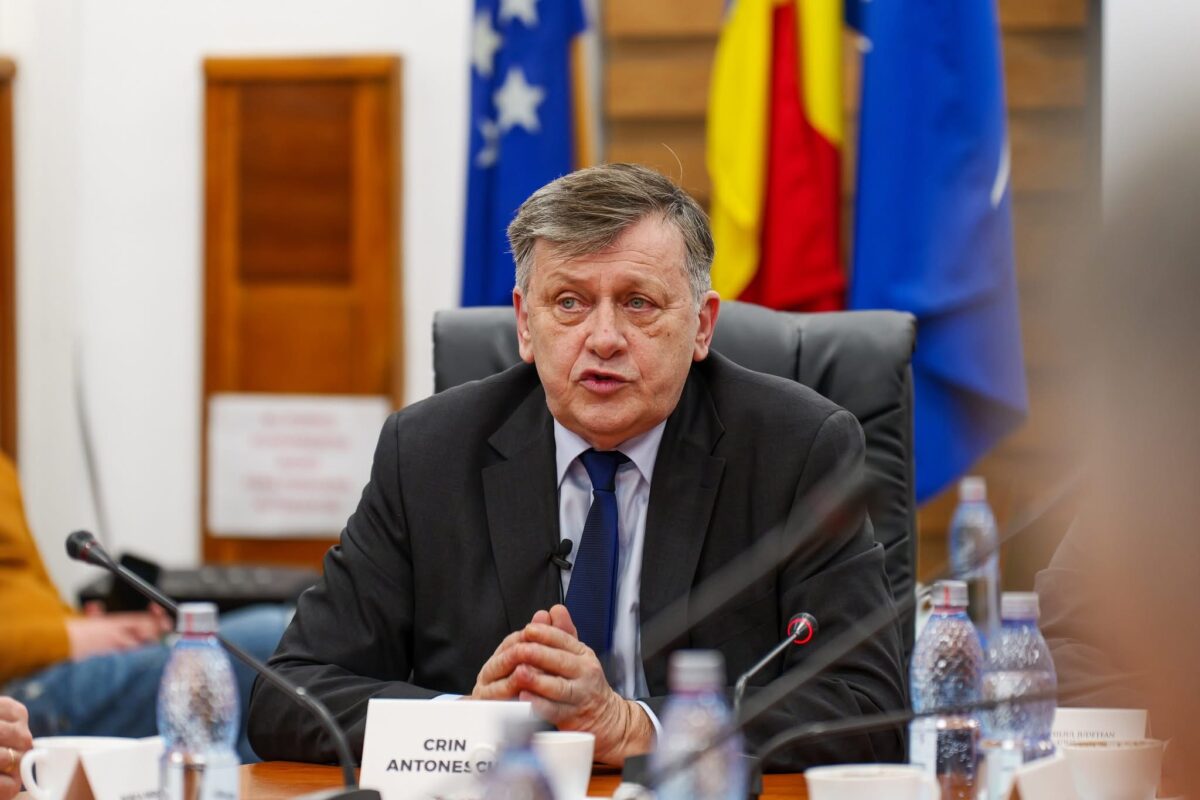 Crin Antonescu promite o politică transparentă, bazată pe cetățeni
