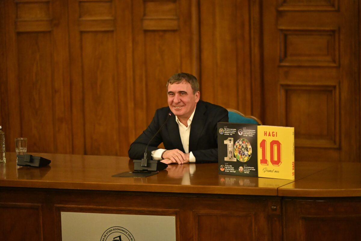 Gheorghe Hagi și-a lansat autobiografia „Hagi - Drumul meu”, după o carieră de 50 de ani în fotbal