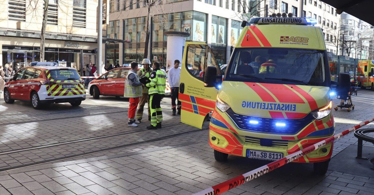 Scene cumplite în Germania, după ce o mașină a intrat în mulțime. Un suspect a fost arestat