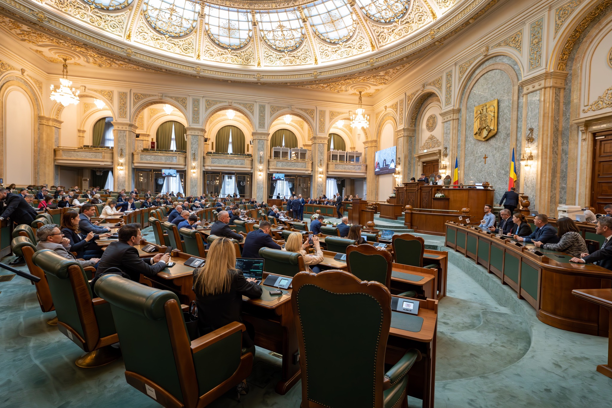 Senatul a adoptat tacit proiectul privind despăgubirile după dezastre. Când ar urma să fie acordate compensațiile