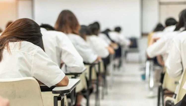 Coreea de Sud a suspendat zboruri și a mobilizat poliția pentru cel mai important examen