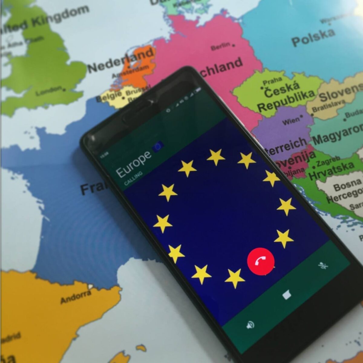 Ucraina va beneficia de serviciul „Roaming” în Uniunea Europeană din 2026
