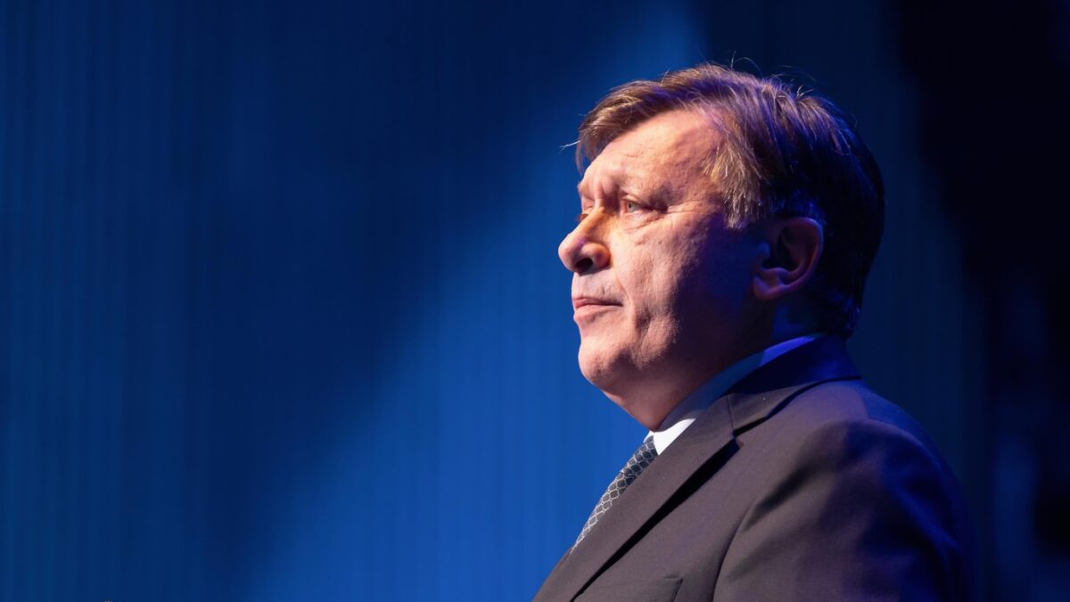 Antonescu, despre greșelile lui Iohannis: El a păcătuit prin indiferență