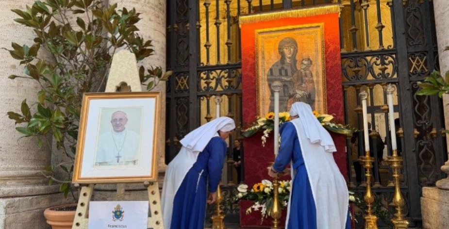 Ilie Bolojan, prezent la funeraliile Papei Francisc. Ce alți președinți de stat vor mai participa