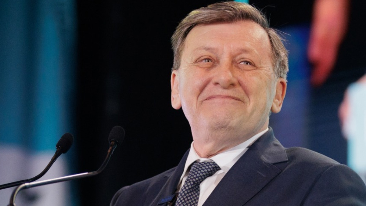 Antonescu: Vreau să fiu primul președinte mediator între stat și societate