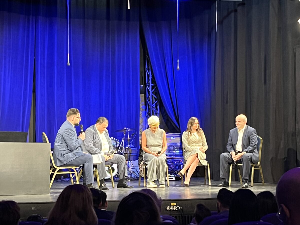 Familia în societatea modernă. Lecțiile spectacolului „Glas din Lumină”