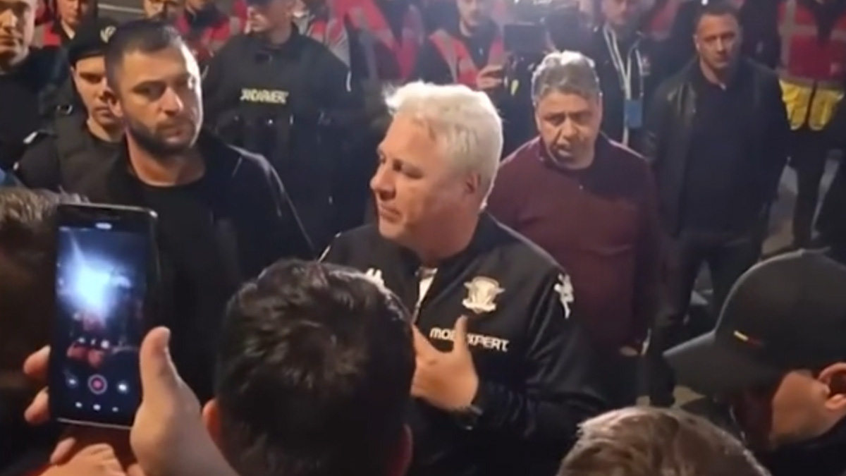 Șumudică, înlocuit de „călăul” lui. Schimbări la Rapid după eliminarea din Cupă