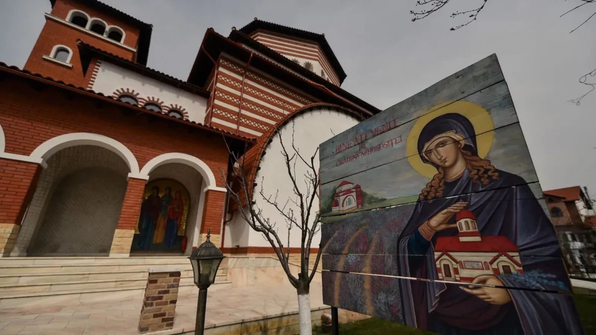 Moaştele Sfintei Împărătese Elena sunt în România. Vor fi depuse la Catedrala Patriarhală