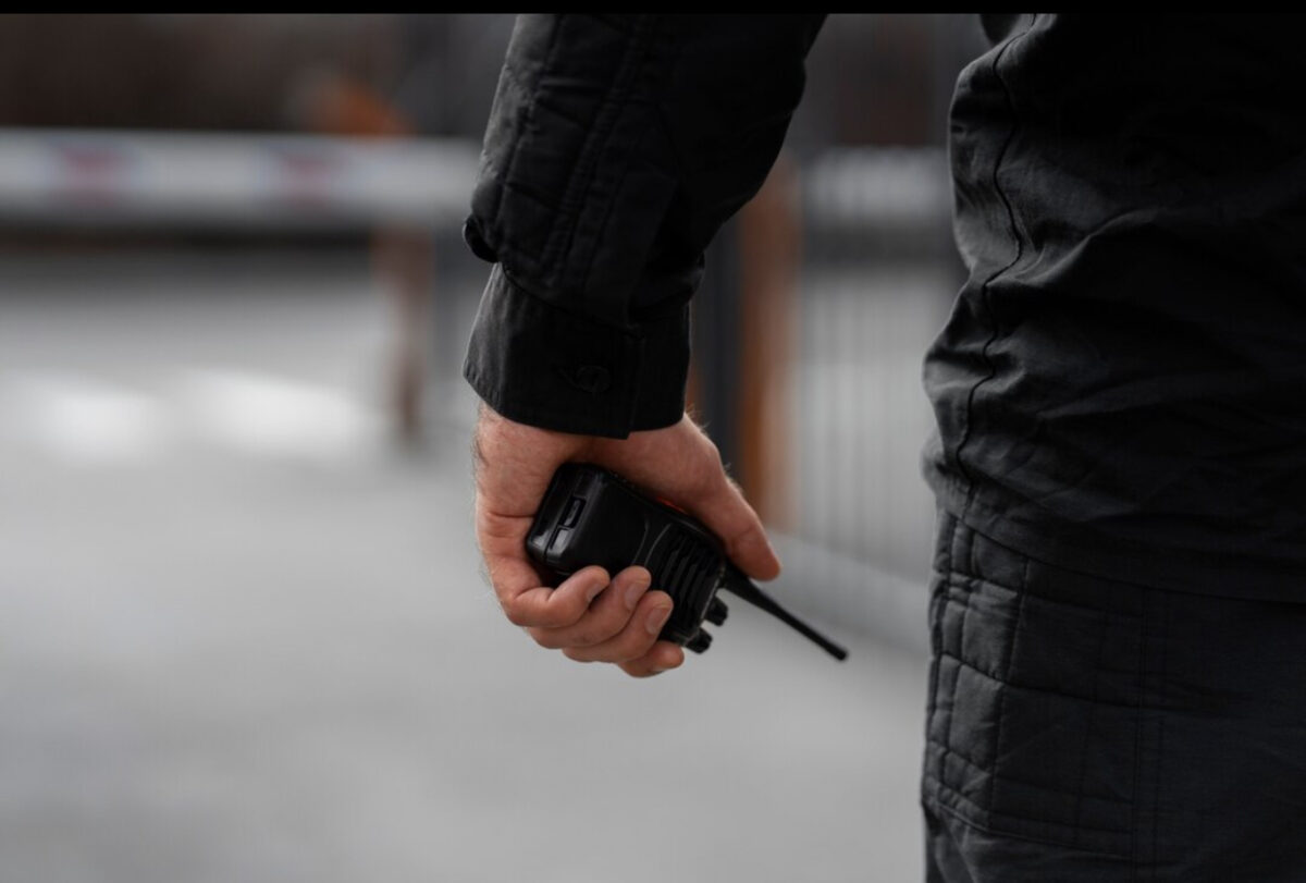 Situație gravă la granița României. Serviciile au oameni cu inteligență redusă și fără cultură