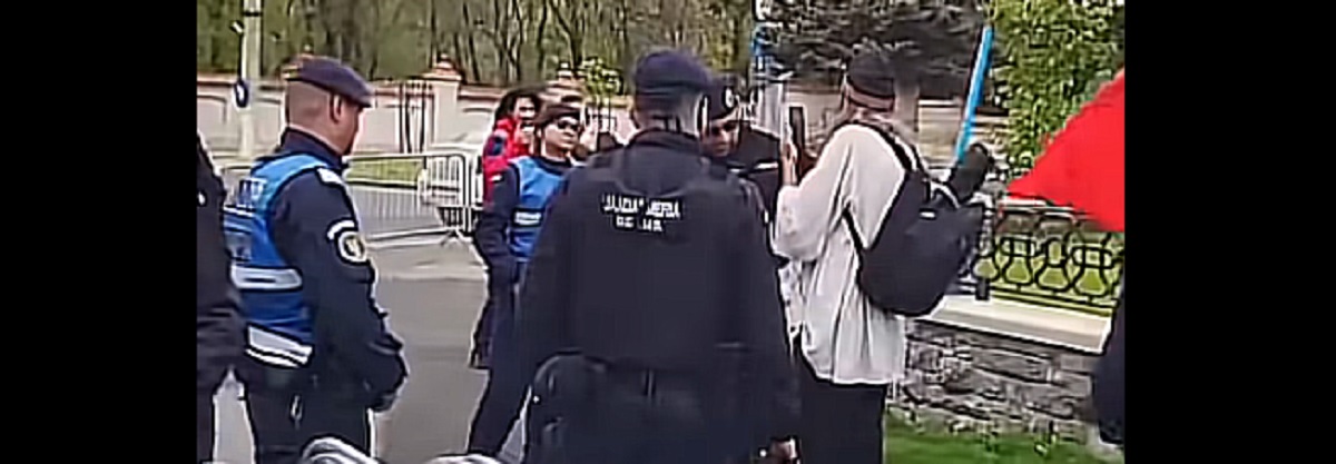 Stegarul Dac a încercat să intre în Palatul Cotroceni peste delegația SUA. Ce riscă protestatarul