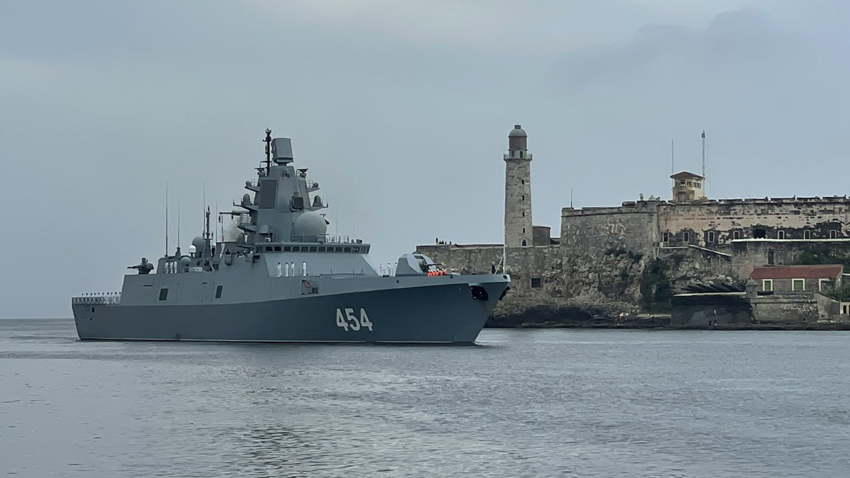 Marea Britanie, îngrijorată de activitatea Rusiei în Atlantic. Ce avertisment au transmis oficialii