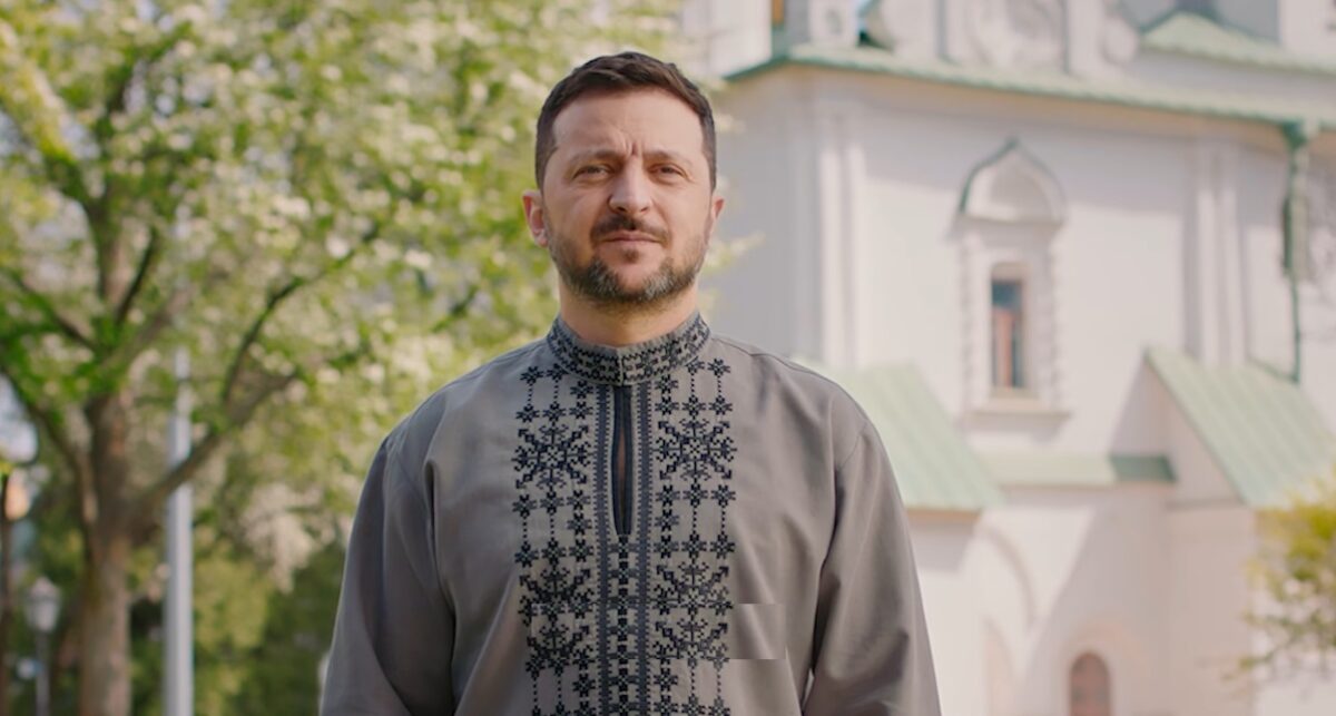 Zelenski transmite Ucrainei de Paște: Răul poate avea ora sa, dar Dumnezeu va avea ziua sa