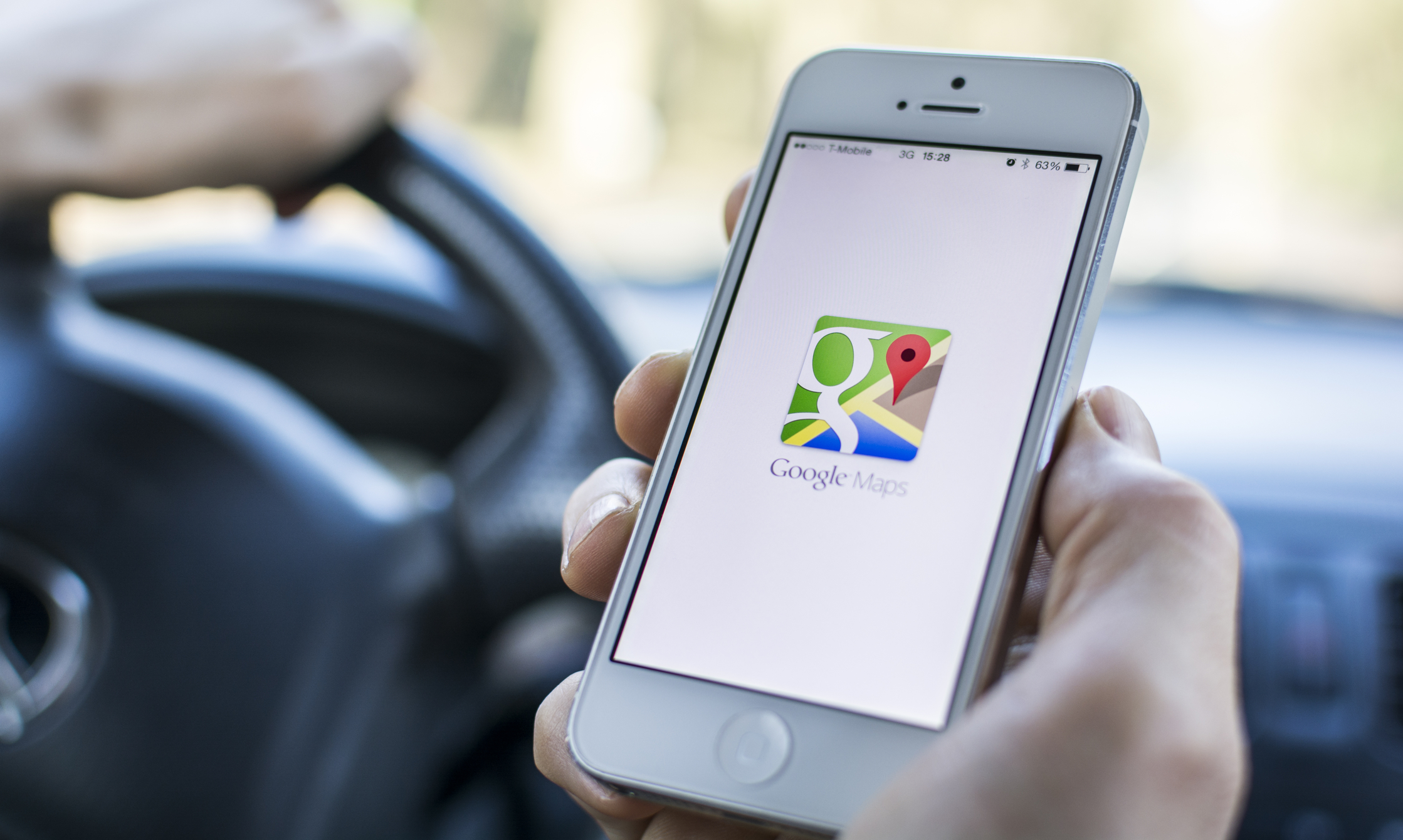 Schimbări în Google Maps. Aplicația ar putea avea acces la zborurile și rezervările utilizatorilor