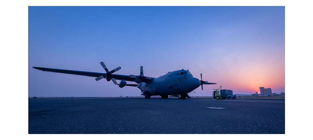 De ce aterizează aeronavele militare Hercules și Spartan la Oradea