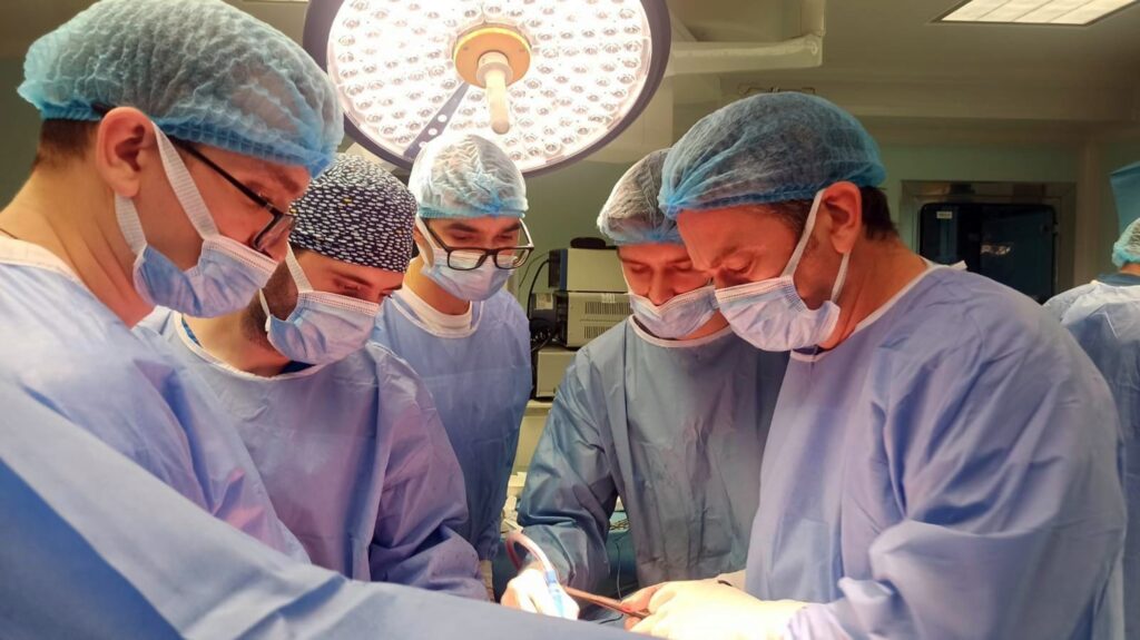 Peste 6.800 de inimi salvate: Un an al vieților schimbate prin operații