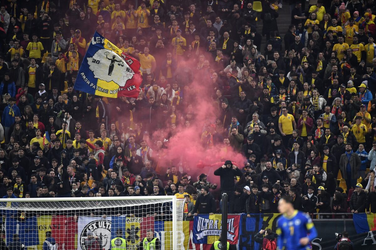 FRF reclamă la FIFA incidentele de la Zenica. Scandări xenofobe, huiduieli la imn și evacuarea agresivă a suporterilor români