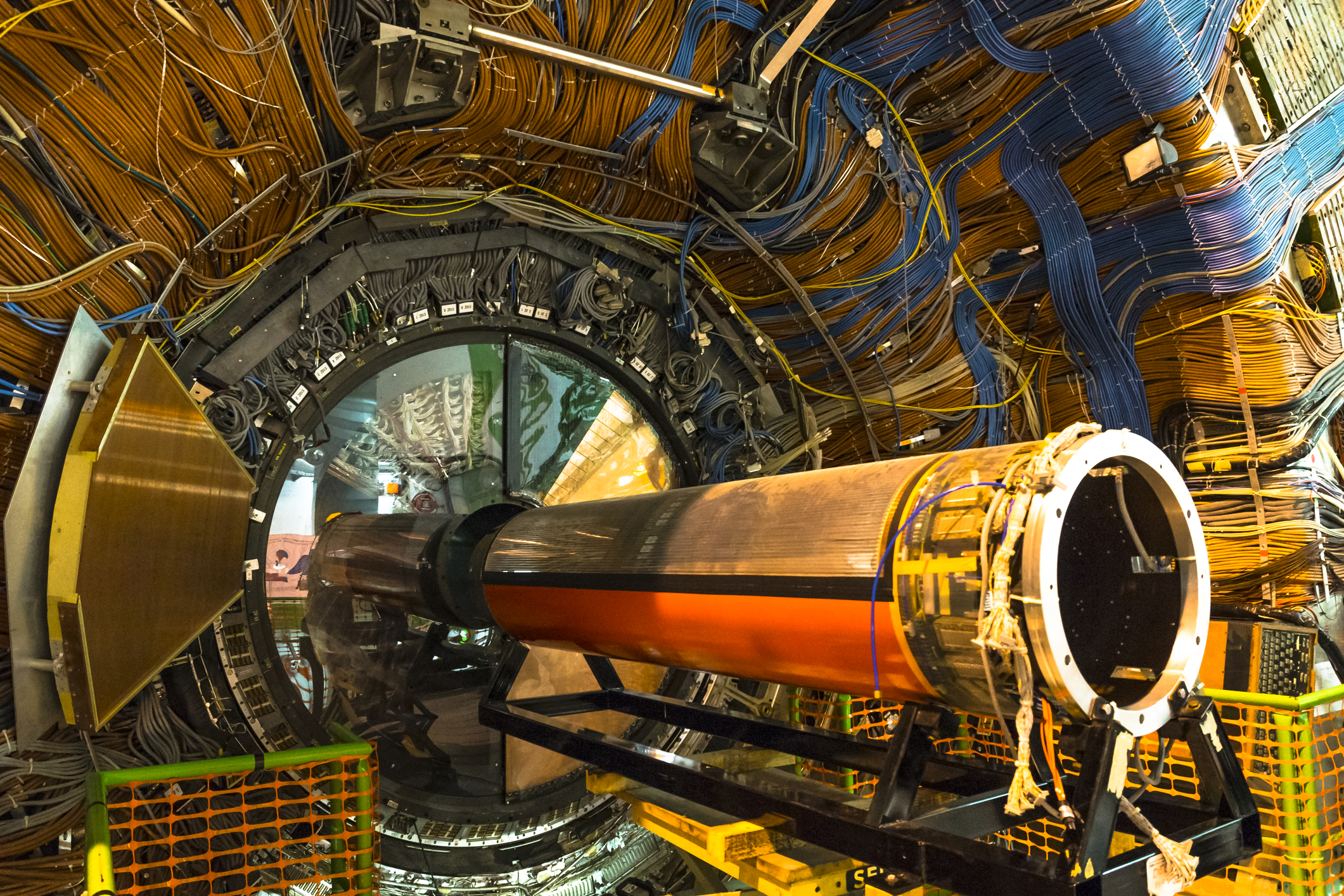 CERN oprește Marele Accelerator de Hadroni pentru patru ani. Urmează cea mai amplă modernizare din istoria sa
