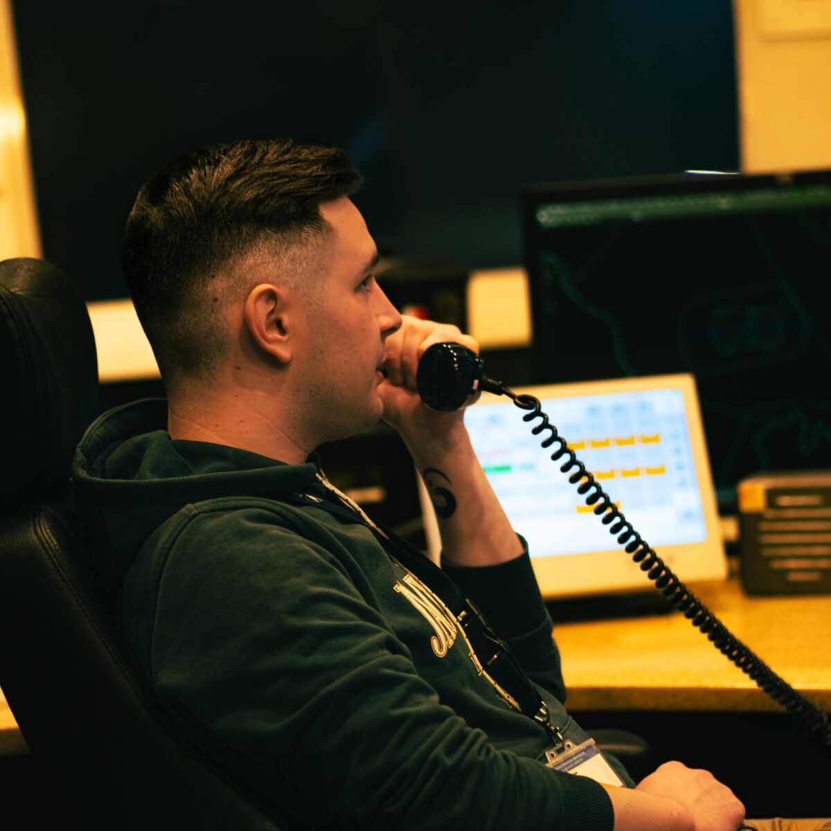 Anchetă la „MoldATSA”. De ce s-ar fi sinucis tânărul controlor de trafic aerian