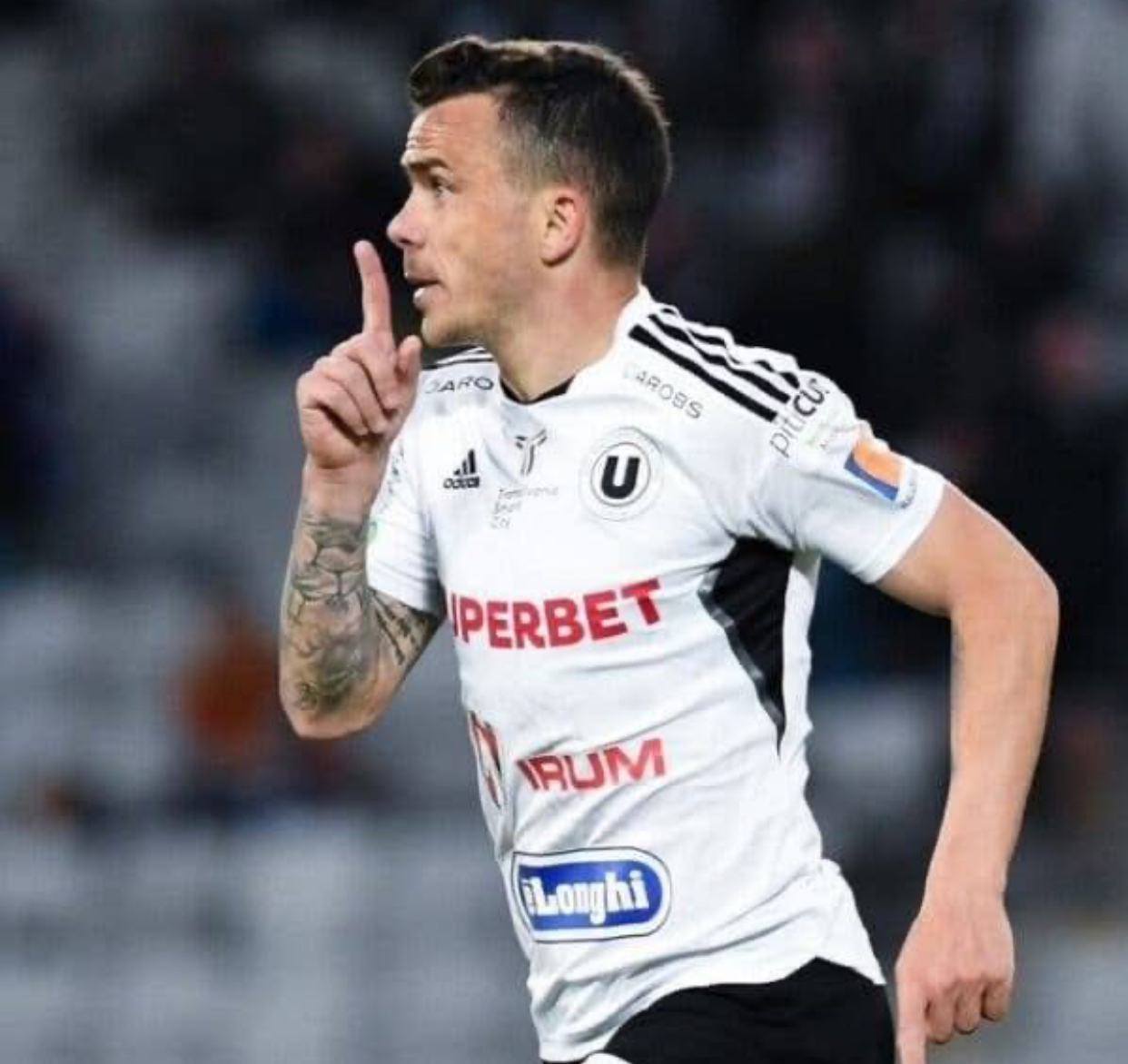 Universitatea Cluj revine pe primul loc în Superligă. Dan Nistor a decis meciul cu FC Argeș în minutul 90