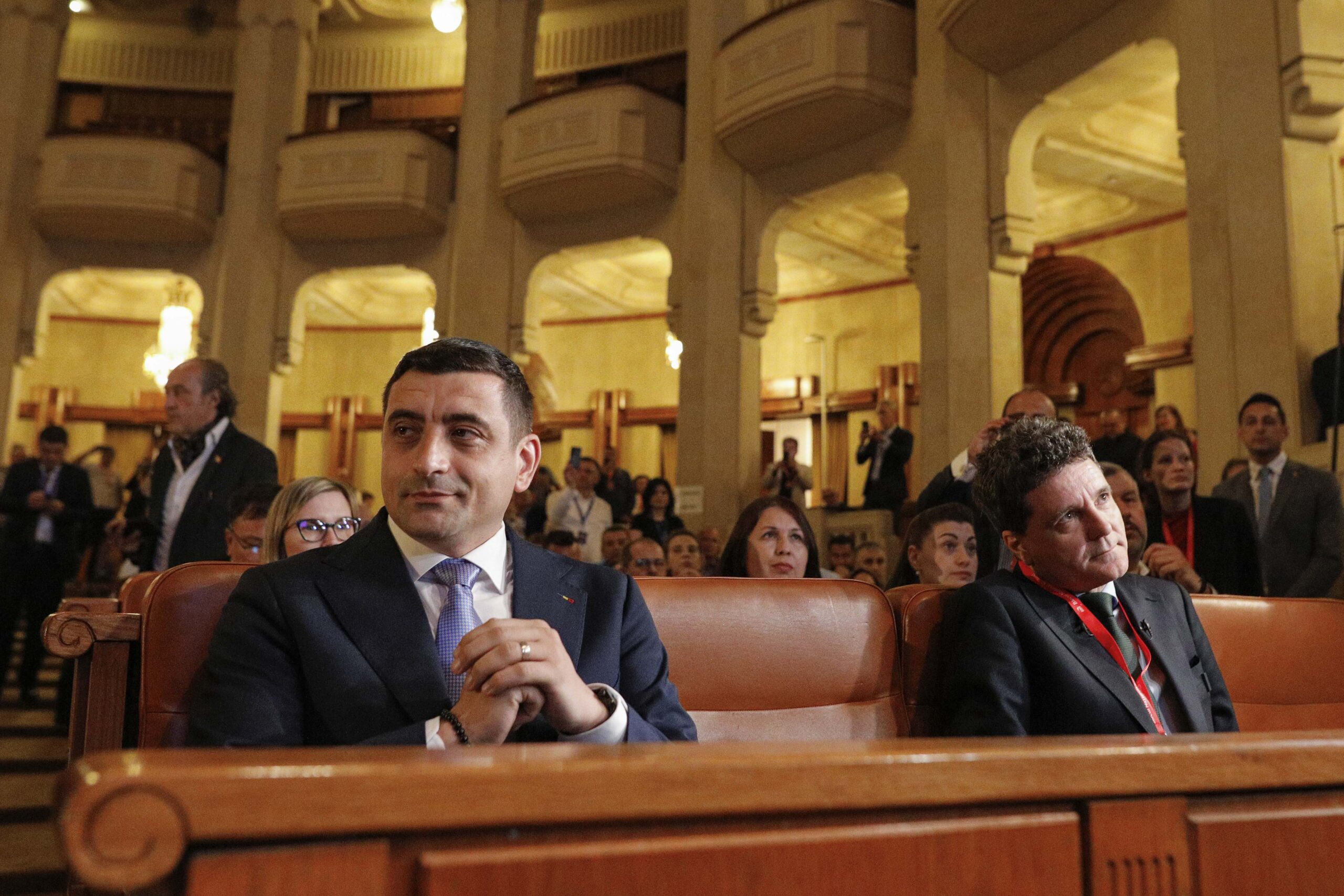 Trecutul pe care îl au Nicușor Dan și George Simion îi urmărește și în prezent. Ce se întâmpla la doi pași de instituții importante ale statului