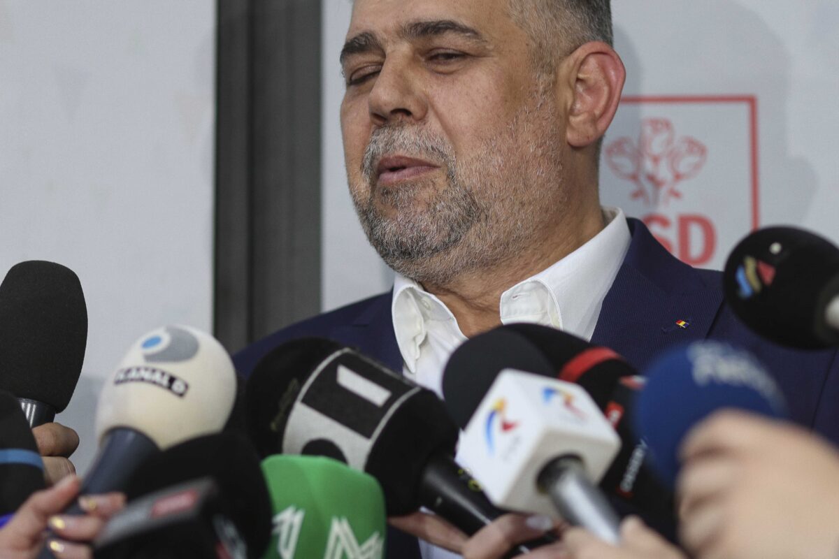 Ciolacu își laudă activitatea la Palatul Victoria