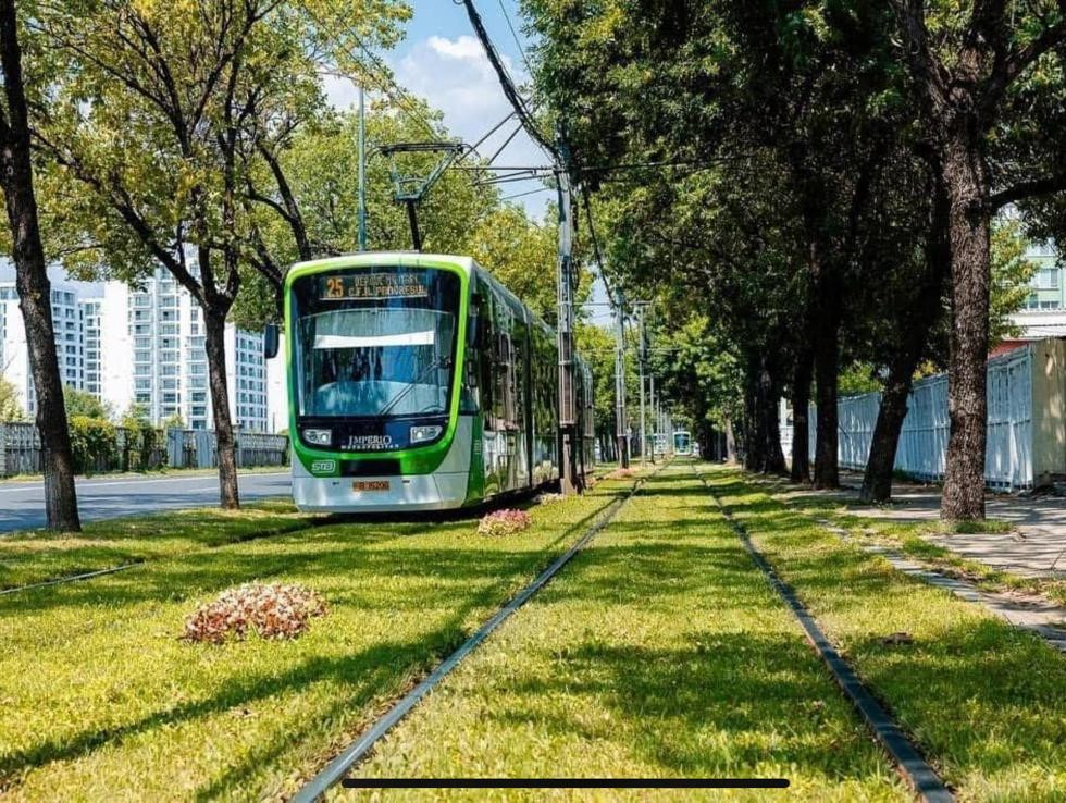 Linia de tramvai 25 a fost suspendată, după ce șase oameni au fost răniți