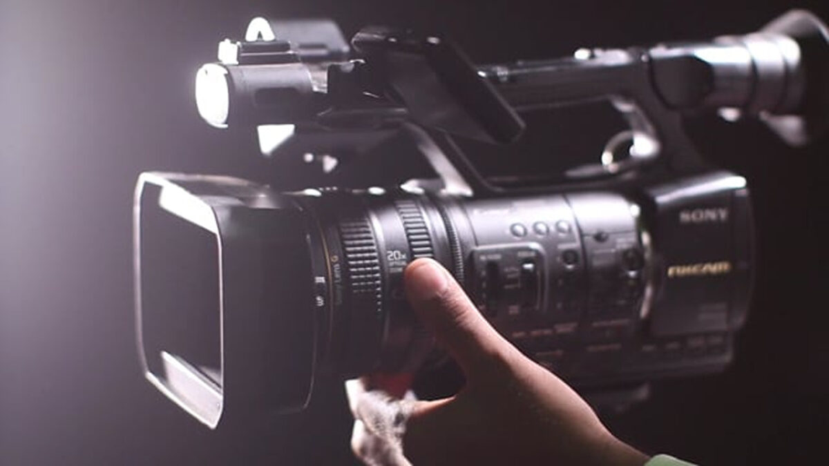 Doliu la Hollywood. A murit un regizor de Oscar. Toată lumea îi știe un film