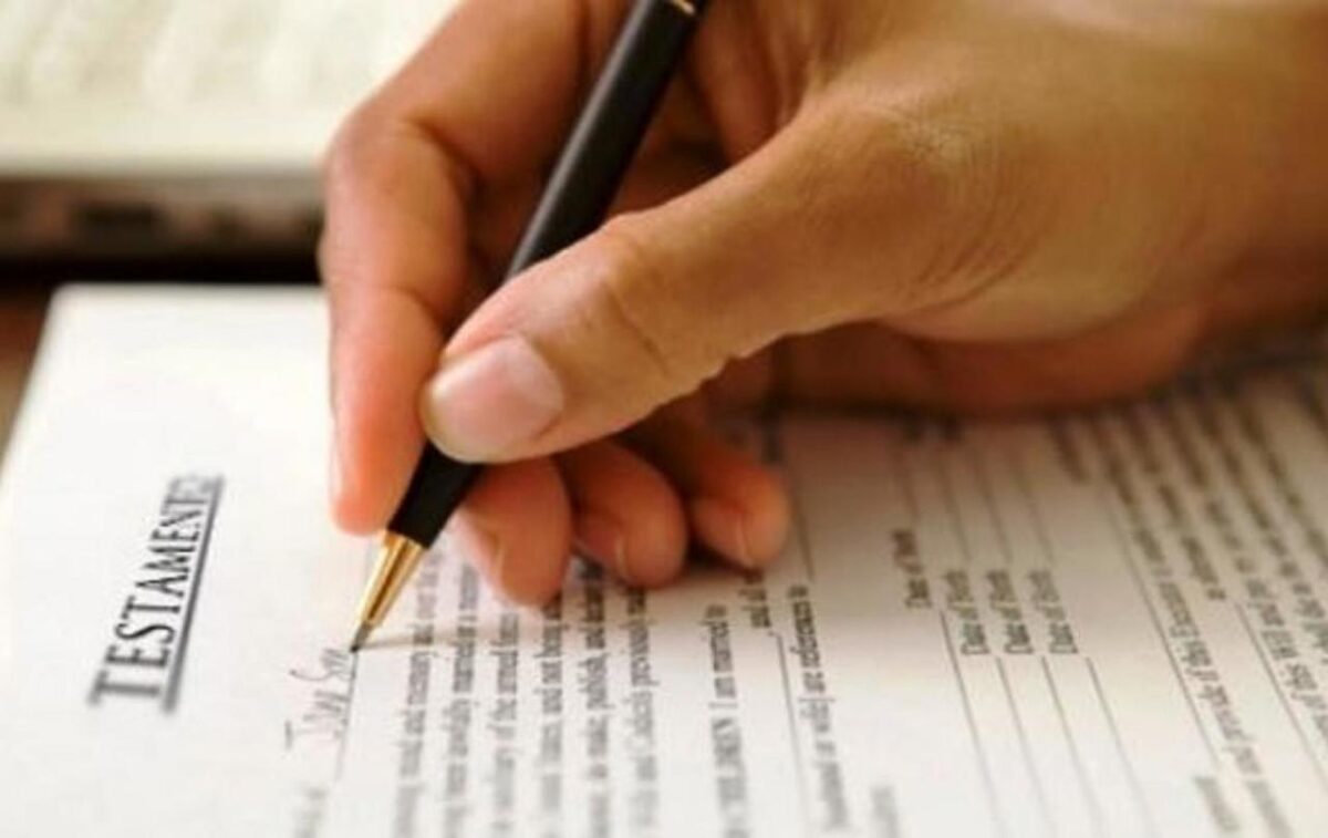 Succesiunea cu AI. Cât mai avem nevoie de notari
